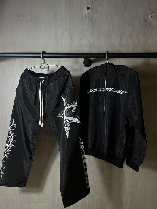 YNGSTAR WINDBREAKER SET IN BLACK